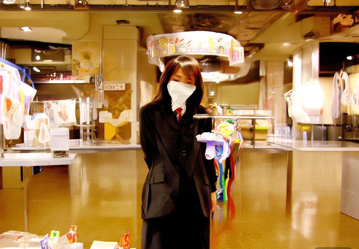 电子竞技新老选手对决：英雄联盟Faker与新人选手崛起的经典碰撞